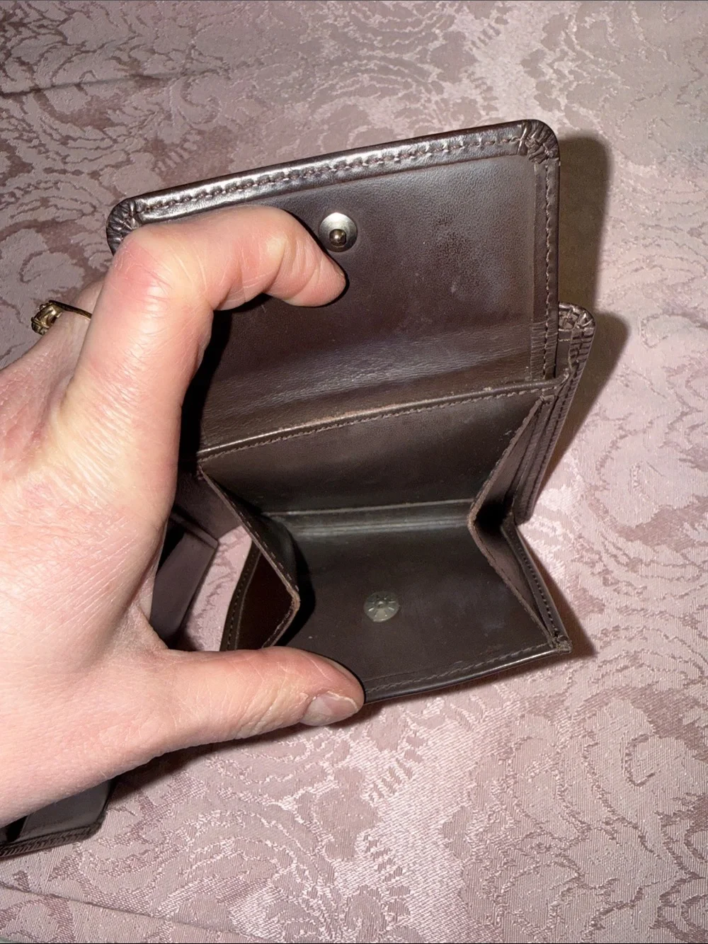 Louis Vuitton Men’s Brown Textured Leather Bi-Fold Wallet EPI Leather